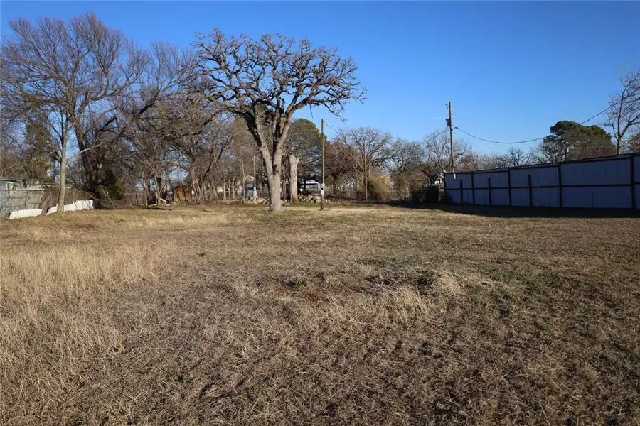 4208 N Main Street, Cleburne, TX 76058