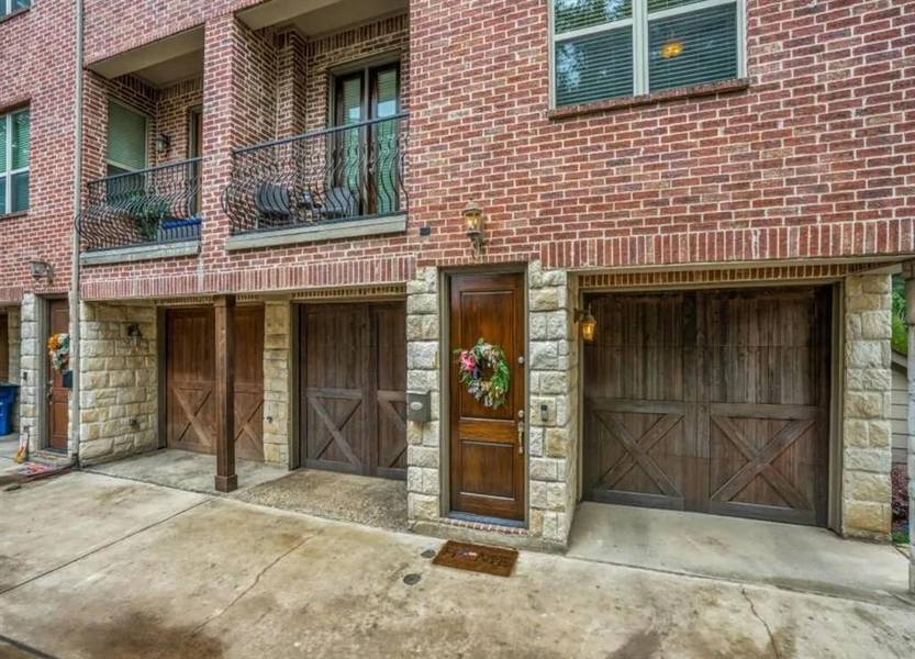 2606 N Henderson Avenue #D, Dallas, TX 75206