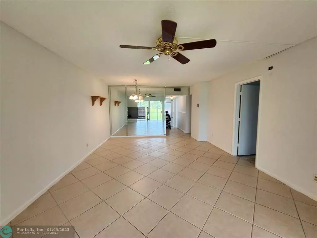 Margate, FL 33063,7817 Golf Circle Dr  #102