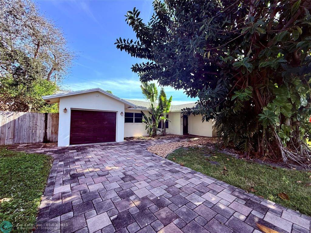 Delray Beach, FL 33444,621 Eagle Dr