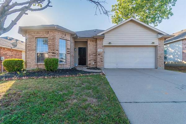 1120 Redcloud Drive,  Fort Worth,  TX 76120