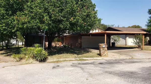 Mineral Wells, TX 76067,2803 SE 5th Street