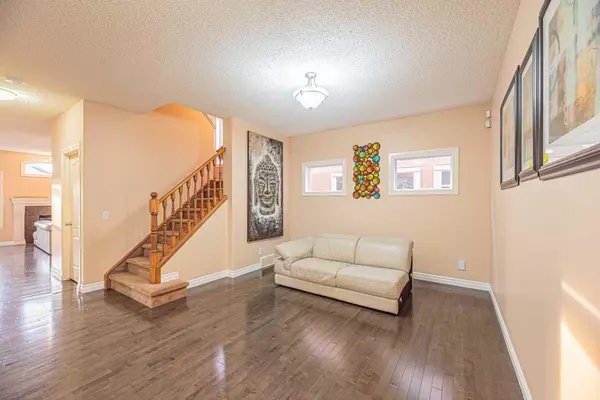 Calgary, AB T3J 5K9,3 Saddleland CRES Northeast