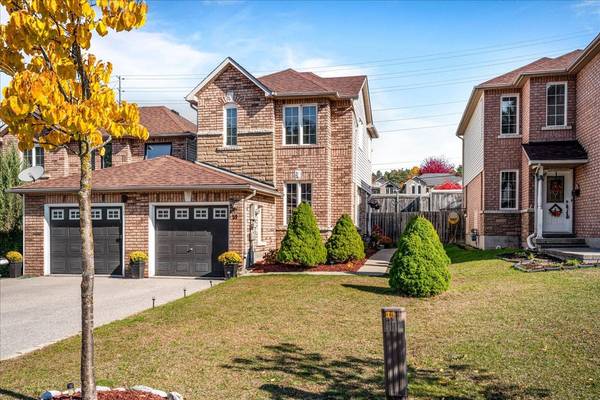 59 Hawthorne CRES, Barrie, ON L4N 9Y7