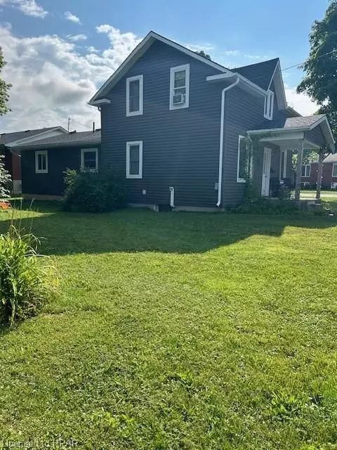 North Huron, ON N0G 2W0,103 VICTORIA ST E