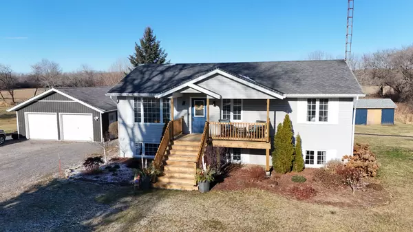 1290 Victoria RD, Prince Edward County, ON K0K 1A0