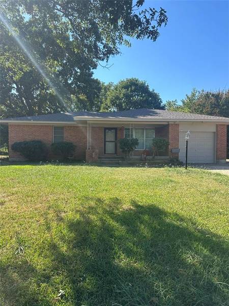 1107 Magnolia Street, Gainesville, TX 76240