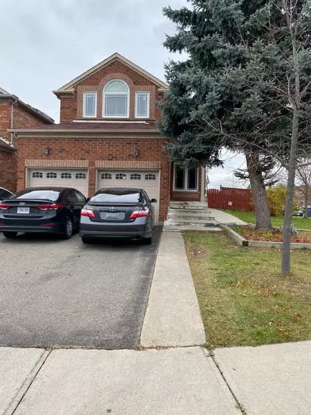 12` Buttercup LN, Brampton, ON L6R 1M9