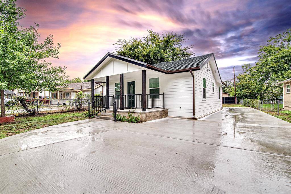 River Oaks, TX 76114,1116 Cambridge Street