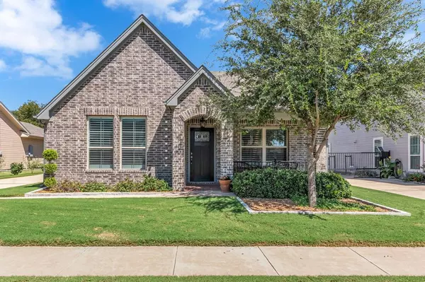 612 Joy Court, Burleson, TX 76028