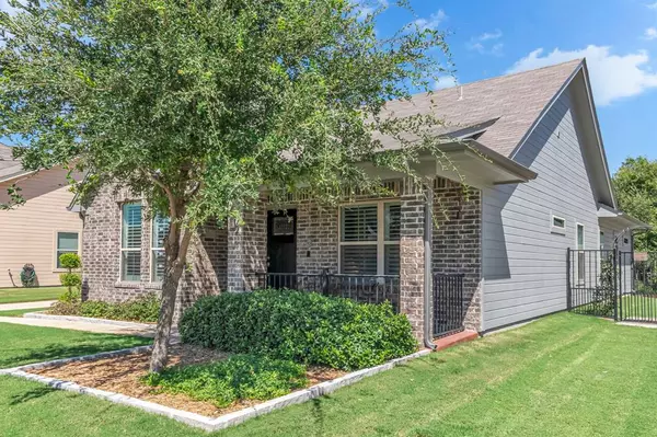 Burleson, TX 76028,612 Joy Court