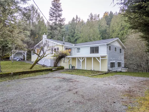 Pender Island, BC V0N 2M2,5824 Wallace Rd