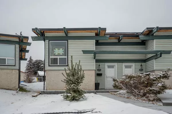 333 Braxton PL Southwest #21, Calgary, AB T2W 2E7