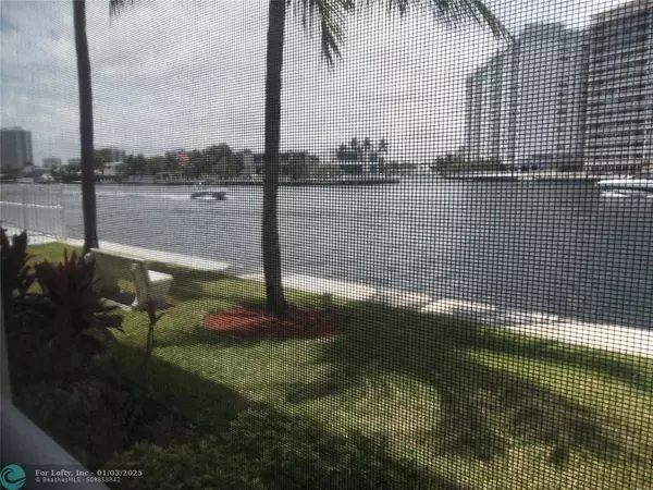 Hallandale Beach, FL 33009,1891 S Ocean Dr  #113