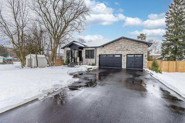 225 Sunnybrae AVE, Innisfil, ON L9S 1K4