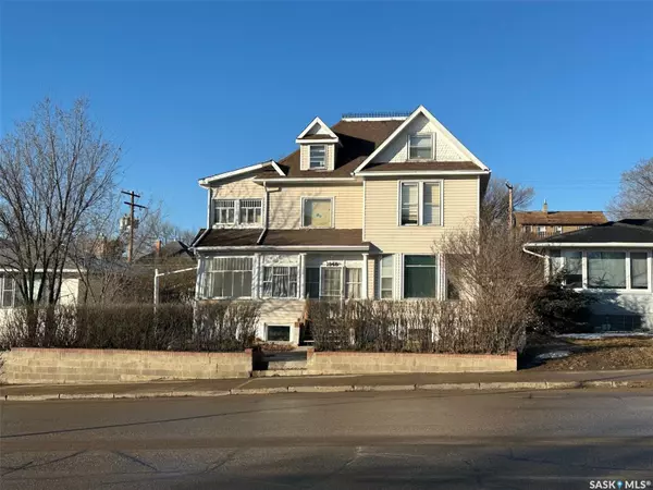 Moose Jaw, SK S6H 3K8,1046 Main STREET N