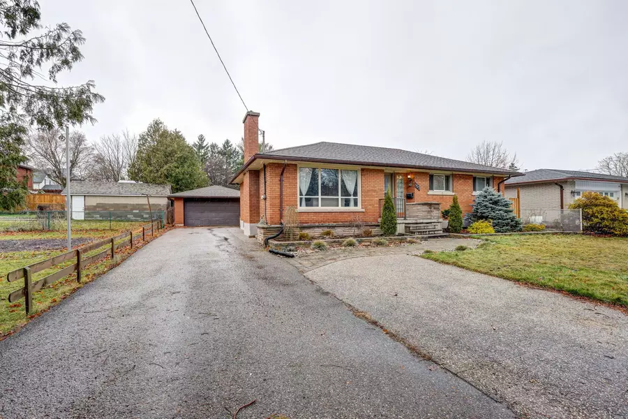 157 Victoria ST N, Woodstock, ON N4S 6W1