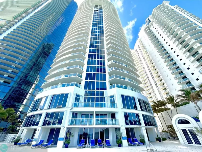 18671 Collins Ave  #903, Sunny Isles Beach, FL 33160