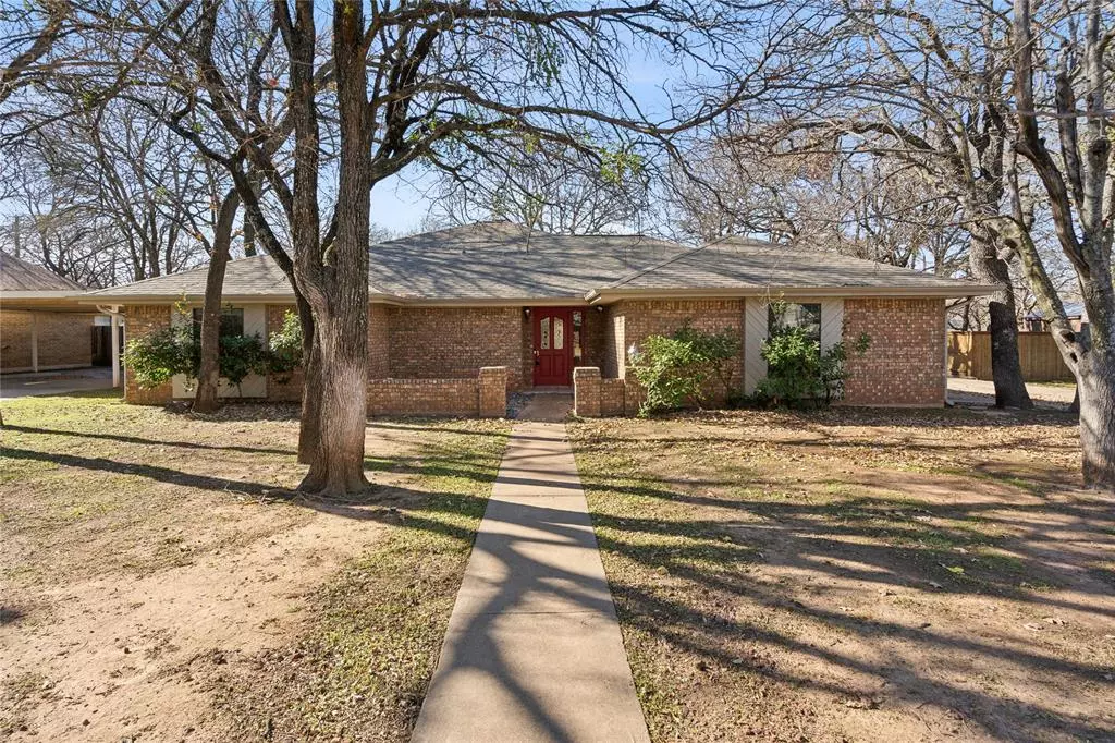 Mineral Wells, TX 76067,9 Fair Oaks Street