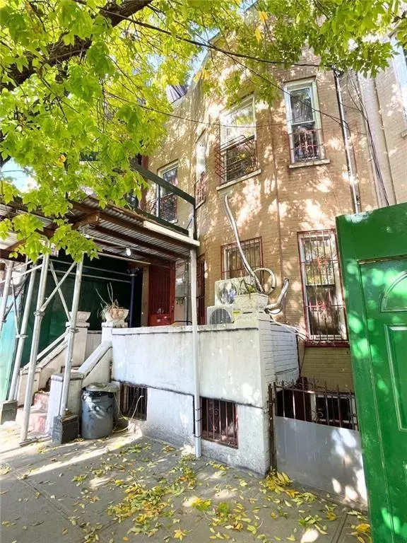 Brooklyn, NY 11219,923 60th ST