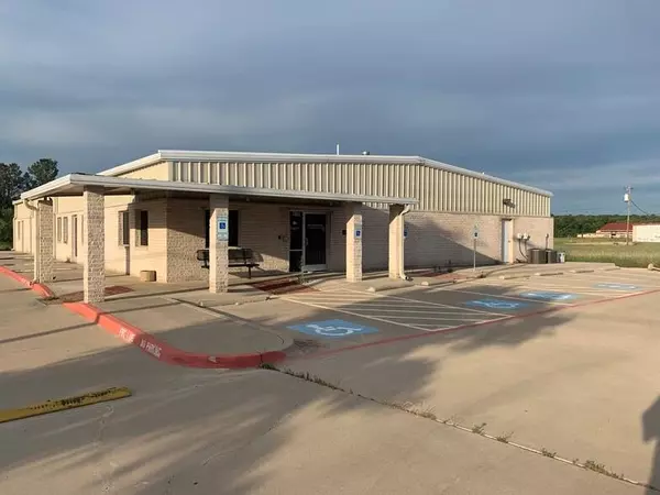 2611 Highway 180 W, Mineral Wells, TX 76067