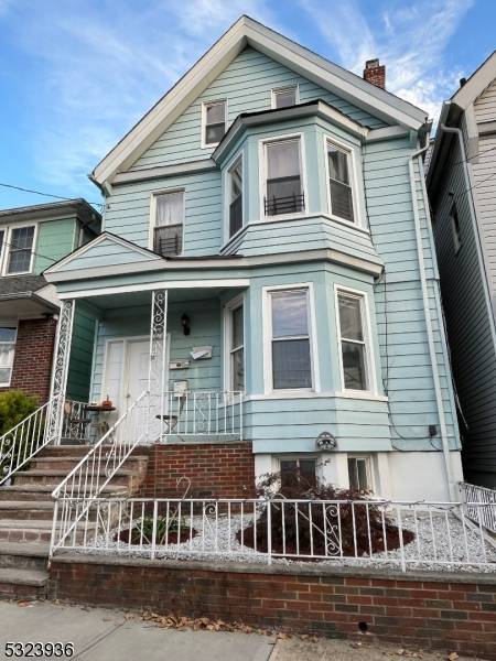 714 N 5th St, Harrison Town, NJ 07029