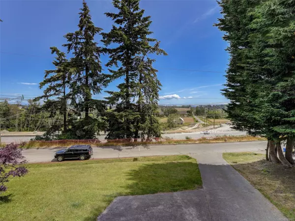 Central Saanich, BC V8Y 1V2,6608 Rey Rd