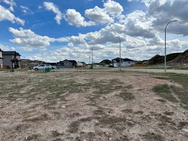 Drumheller, AB T0J 0Y6,104 10 AVE SE