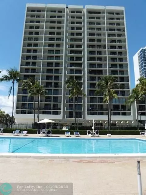 Miami Beach, FL 33140,2625 Collins Ave.  #1802