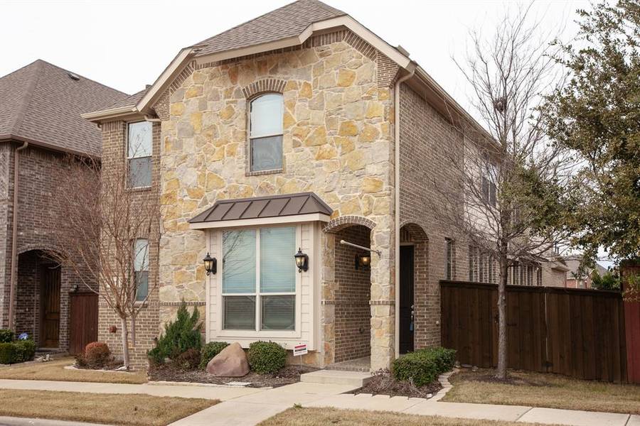 205 Carrington Lane, Lewisville, TX 75067