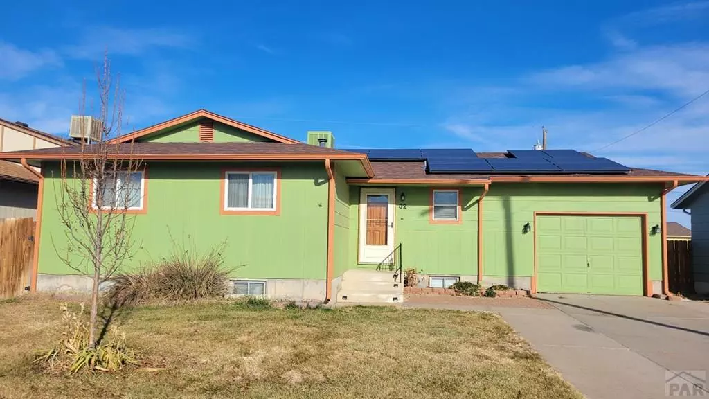 32 Wheatridge Dr, Pueblo, CO 81005