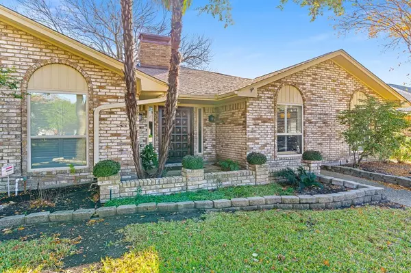 Dallas, TX 75248,6926 Middle Cove Drive