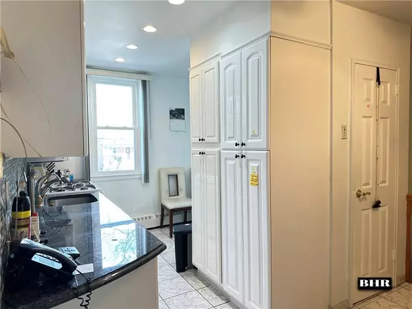 Brooklyn, NY 11234,5716 Avenue T #117E