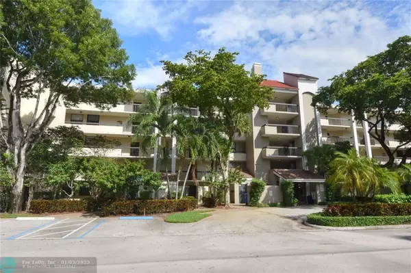 2025 Lavers Cir  #D-405, Delray Beach, FL 33444