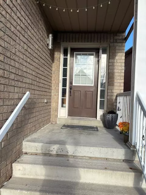 Mississauga, ON L5M 7R7,4781 Half Moon GRV