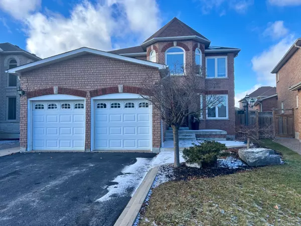 5 Cornerstone CT, Caledon, ON L7E 1T4