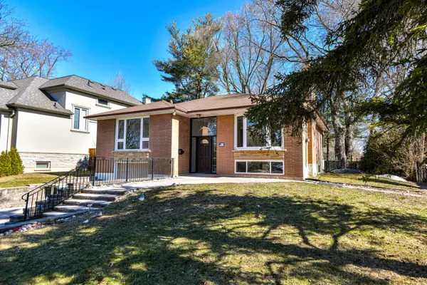 Oakville, ON L6L 4V6,445 Willis DR