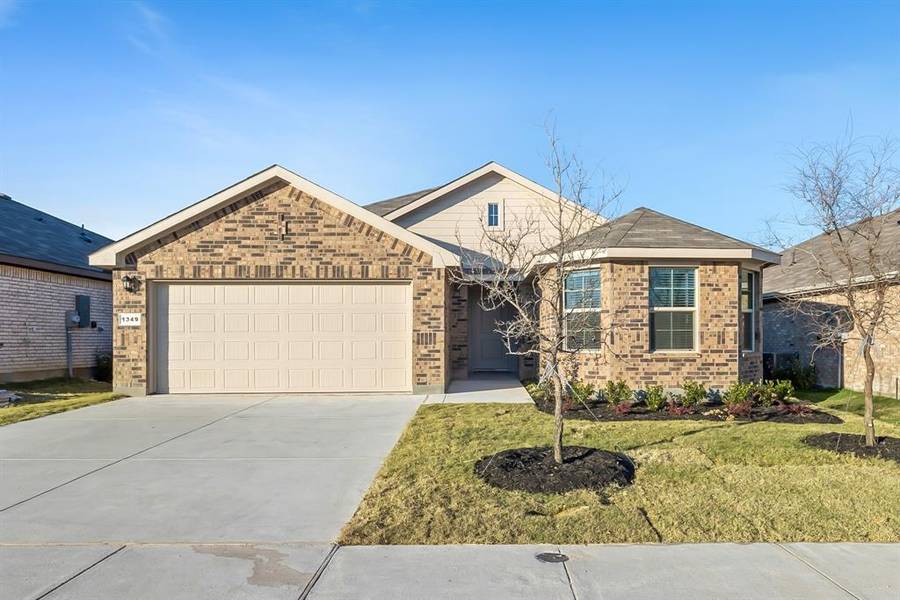 1349 Tierra Blanca Drive, Fort Worth, TX 76247