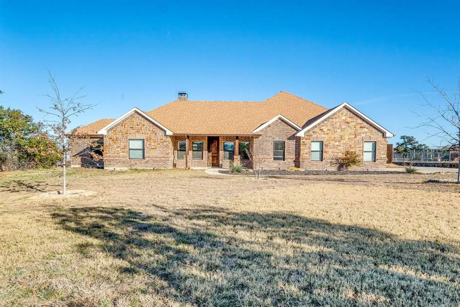 210 Carter Road, Springtown, TX 76082