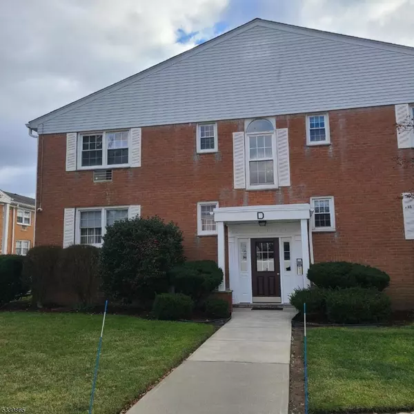 565 Grove St D-14 #14, Clifton City, NJ 07013