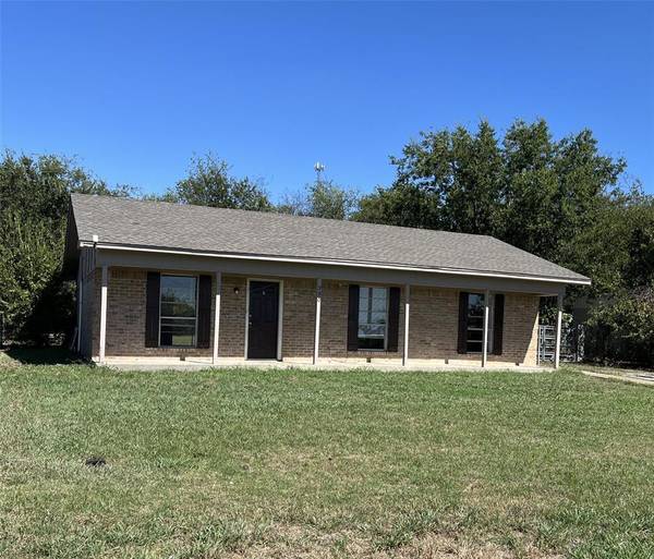 990 County Road 2090, Corsicana, TX 75110