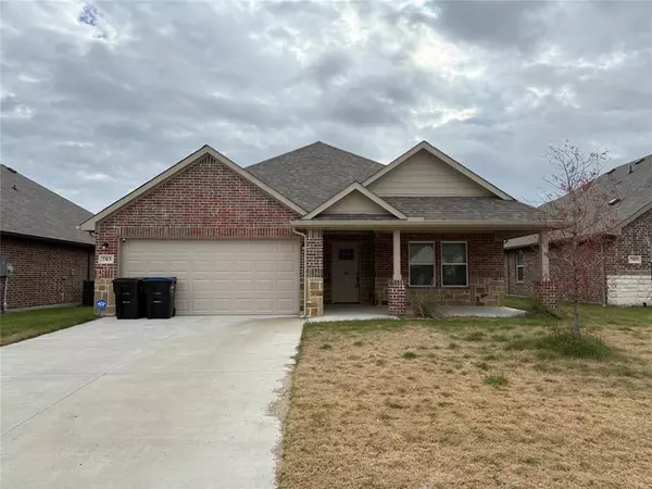 703 Tippit Lane, Greenville, TX 75402