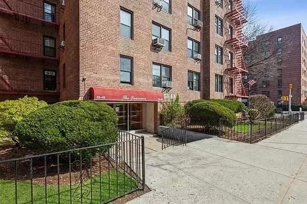 3345 94th ST #6H, Jackson Heights, NY 11372