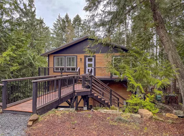 750 Clarendon Rd, Gabriola Island, BC V0R 1X1