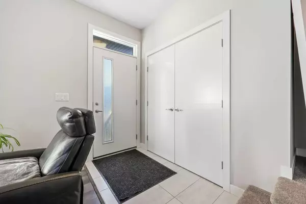 Calgary, AB T3P 1K3,510 Sage Meadows GDNS Northwest