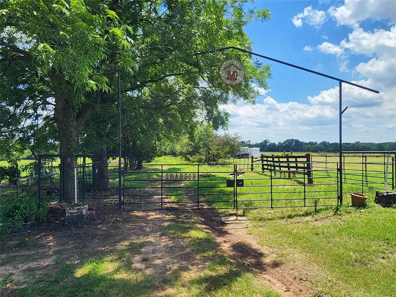 000 S County Road 2389, Pickton, TX 75471