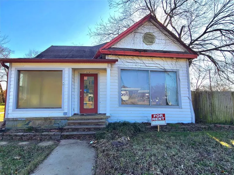 1028 W Main Street, Denison, TX 75020