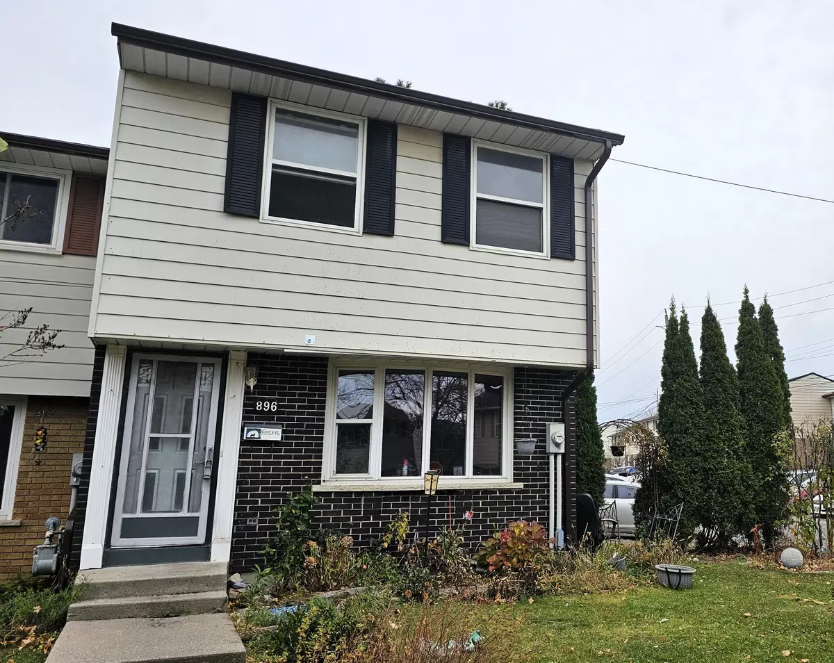 Kingston, ON K7M 6V6,896 Oakview AVE W #117