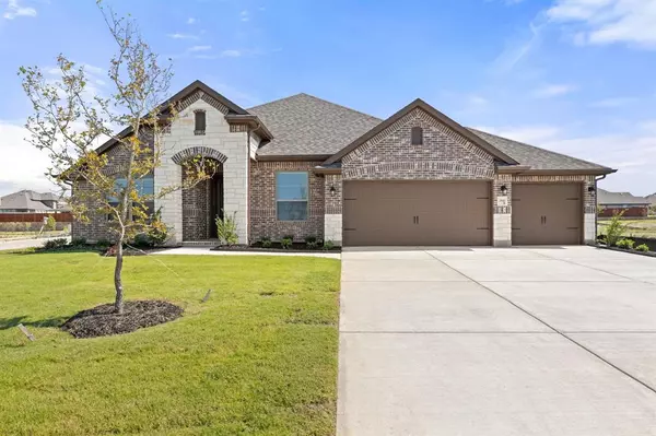 3542 Thach Lane,  Heartland,  TX 75126