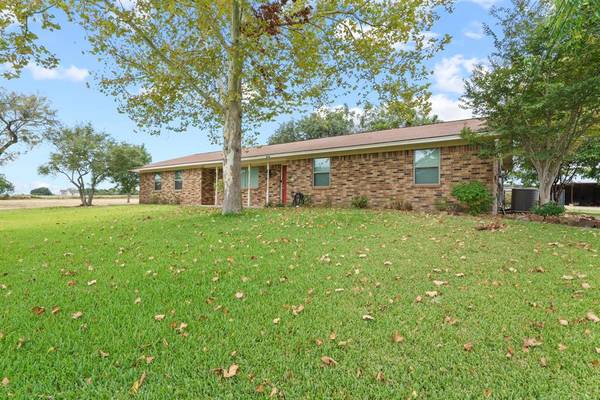 De Leon, TX 76444,732 S Comanche Drive